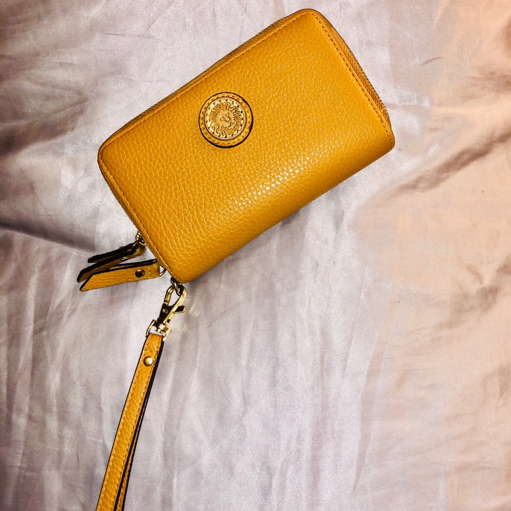 Leather wristlet